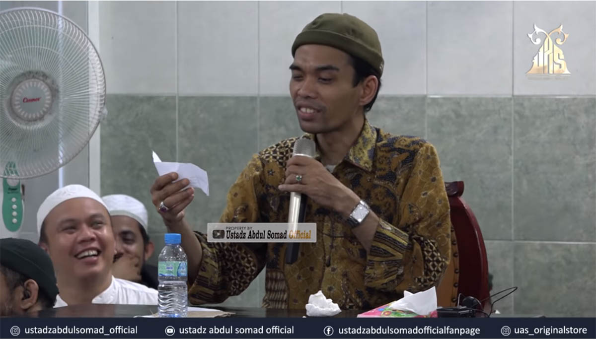 ustadz-abdul-somad-uas-tegaskan-dirinya-bukan-ustadz-jadi-jadian-saat-jemaah-tanya-hal-ini.jpg