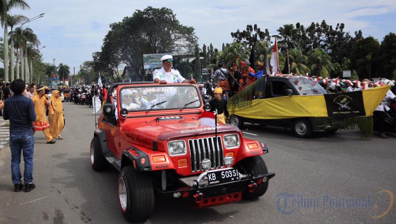 Ustadz Abdul Somad Bersama Rombongan Menuju titik start Ziarah Agung dengan Pengawalan Ketat - ustaz-abdul-somad_20180910_105150.jpg