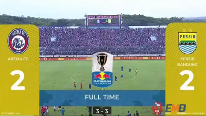 video-hasil-akhir-arema-vs-persib-bandung-aksi-ghozali-siregar-loloskan-persib-bandung-agg-3-3.jpg