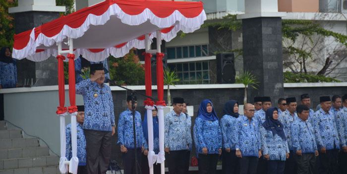 Hermanus Singgung Disiplin Pegawai Sebelum Pemerintahannya, Masuk Kantor Sesuka Hati