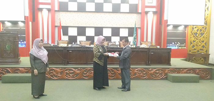 DPRD Targetkan Pembahasan Raperda Pertanggungjawaban APBD Sambas Selesai Akhir Bulan