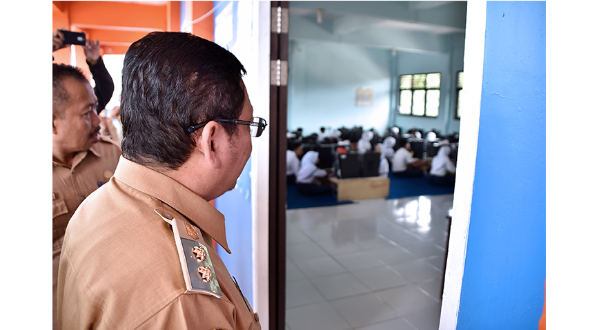 Tinjau UNBK SMP Tahun 2019, Wabup Askiman Nilai Pelaksanaan Sudah Semakin Baik