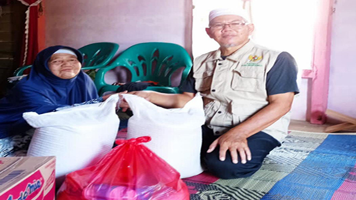 Guru Ngaji di Kabupaten Mempawah Dapat Bantuan Dari BAZNAS