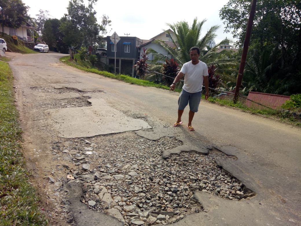 Warga Harap Pemkab Segera Perbaiki Ruas Jalan Rusak di Dalam Kota Sanggau