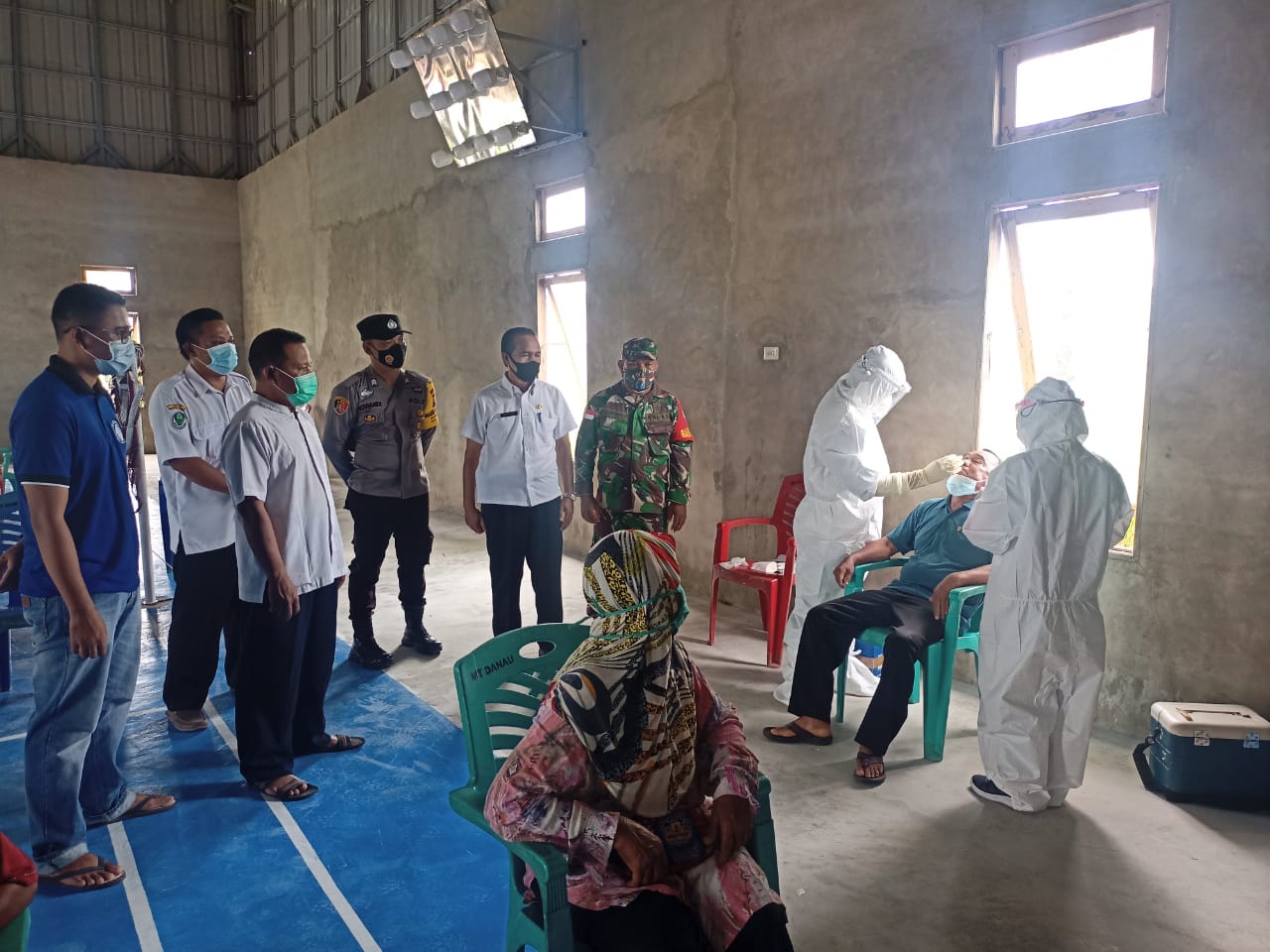 14 Warga Desa Matang Danau yang Kontak Erat degan Pasien Covid-19 Jalani Rapid Test & Test Swab