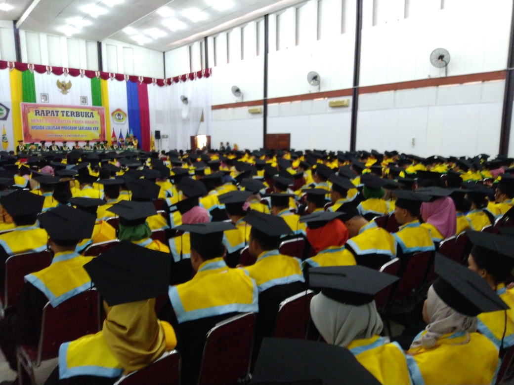 wisuda_20181004_113218.jpg