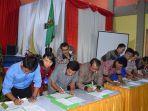 391-desa-yang-ada-di-kabupaten-sintang-menandatangi-komitmen-odf.jpg