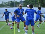 Ada-tujuh-pemain-baru-Persib-Bandung-sudah-mulai-berlatih-di-latihan111.jpg