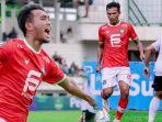 Aji-Joko-berhasil-melesakkan-gol-kemenangan.jpg