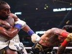 Aksi-laga-Eliminator-kelas-welter-IBF-Roiman-Villa.jpg