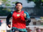 Aksi-pemain-Gresik-United-saat-sesi-latihan-persiapan-Liga-2-2024-2025.jpg