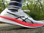 Asics-Magic-Speed-3.jpg