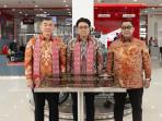 Astra-Motor-Kalimantan-Barat-meresmikan-Gedung-Main-Dealer-Astra-Motor.jpg