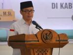Bupati-Kayong-Utara-Romi-Wijaya-resmi-melepas-Kafilah-Kabupaten.jpg