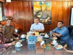 Bupati-Ketapang-Alexander-Wilyo-menerima-audiensi-dari-perwakilan-Persekutuan.jpg