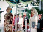 Bupati-Mempawah-Erlina-ketika-menjadi-Inspektur-Upacara-Peringatan-Hari-Jadi.jpg