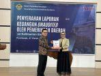 Bupati-Romi-Wijaya-Serahkan-LKPD-Unaudited-Pemkab-Kayong-Utara-ke-BPK-Kalbar.jpg