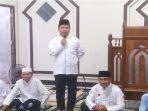 Bupati-Sambas-Satono-saat-bersilaturahmi-dalam-age354rewr.jpg