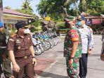 Dandim-1201Mph-Letkol-Inf-Dwi-Agung-Prihanto-saat-menghadiri-A23sd.jpg