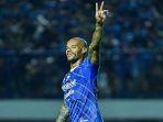 David-Da-Silva-mencetak-42-gol-selama-karirnya-bersama-Persib-Bandung.jpg