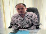 Dr-Aunurrahman-saat-ditemui-di-ruang-kerjanya.jpg