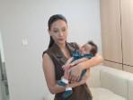 Erika-Carlina-bercerita-bahwa-ia-bahkan-memilih-untuk-tidak-membuka-media-sosial.jpg