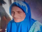 Foto-nenek-Nuraya-69-warga-Dusun-Segarau-Desa-Gapura.jpg