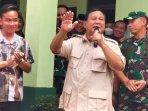 Gibran-Rakabuming-Raka-kiri-dan-Prabowo-Subianto.jpg