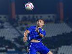 Hasil-pertandingan-babak-pertama-Persib-Bandung-vs-PSBS-Biak.jpg