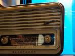 Ilustrasi-hari-radio-nasional-diperingati-11-September-11.jpg