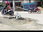 Jalan-Rusak-Sintang.jpg