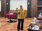 Kepala-Divisi-Pelayanan-Hukum-Kanwil-Kemenkum-Kalbar-Farida-menyampaikan.jpg