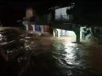 Kondisi-banjir-bandang-saat-melanda-Kelurahan-Bumi-Emas-Kecamatan-Bengkayang.jpg