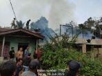 Kondisi-rumah-yang-terbakar-di-Dusun-Saleh-Bekabat.jpg