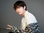 Lirik-lagu-baru-V-BTS-For-Us-sepenuhnya-menggunakan-bahasa-Inggris.jpg