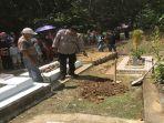 Lokasi-penggalian-kuburan-janin-bayi-yang-tidak-bertuan43tre.jpg