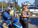 Nasib-Pengendara-Sepeda-Motor-Viral-yang-Ancam-Telepon-Jenderal-saat-Ditilang-Polisi.jpg