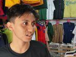Owner-salah-satu-lapak-di-Pasar-Sudirman-Toko-Pakaian.jpg