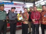 Gerakan Pangan Murah di Amboyo Utara, Bupati Karolin Berikan Diskon Harga