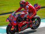 PEMBELAAN-Michelin-Soal-Insiden-Ban-Bocor-Francesco-Bagnaia-di-MotoGP-Malaysia-2025.jpg