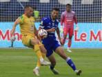 Pamain-Persib-Bandung-Patricio-Matricardi-11.jpg