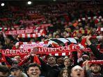 Penggemar-Liverpool-bernyanyi-menjelang-pertandingan.jpg
