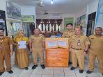 Penyerahan-lembar-SPPT-PBB-P2-di-lima-kel243rew.jpg