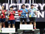 Peraih-medali-emas-Indonesia-Apriyani-Rahayu-kanan-dan-Siti-Fadia-Silva-Ramadhanti.jpg