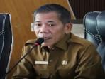 Pimpin-Rapat-Tim-Koordinasi-Penanggulangan-Kemiskinan.jpg