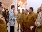Pj-Bupati-Kayong-Utara-Romi-Wijaya-bersama-ratusan-Penjabat-Bupati-dan-Wali-Kota.jpg