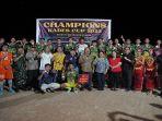Plt-Bupati-Sanggau-Yohanes-Ontot-saat-foto-bersama-usai-menutup-ra2435.jpg