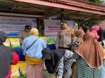 Ratusan Warga Antusias Serbu Gerakan Pangan Murah Polsek Mukok 