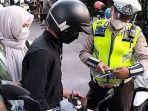 RESMI-Aturan-Terbaru-Pengendara-Lupa-Bawa-SIM-dan-STNK-saat-Razia-Polisi-Apakah-Tilang.jpg