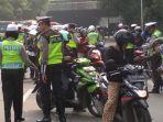 RESMI-Aturan-Tilang-Kendaraan-Terbaru-Per-1-Februari-2025-Kini-STNK-Langsung-Diblokir-Lengkap-Denda.jpg